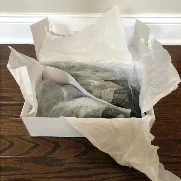 NEW Bar III Krystal Black Open Toe Wedge Heel w/Silver Accents - Size 8 - Picture 7 of 9